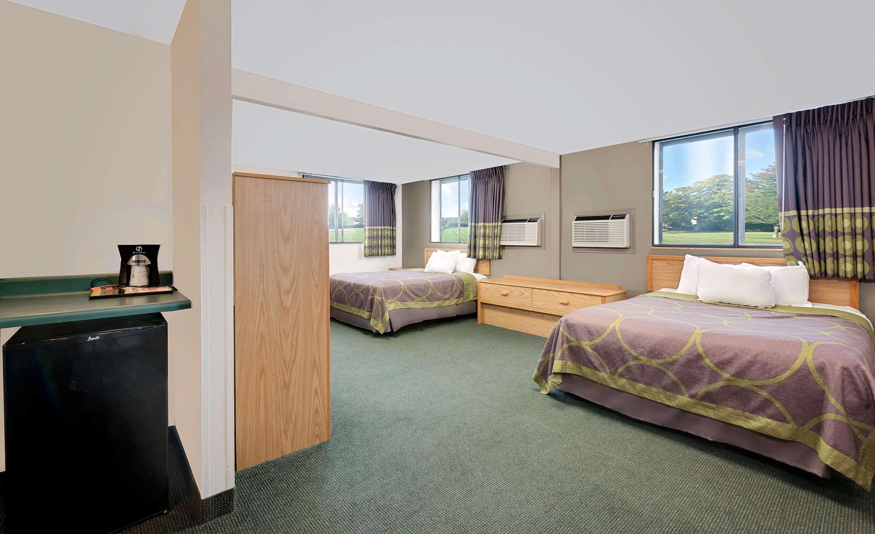 Super 8 By Wyndham Spearfish Hotel Bagian luar foto
